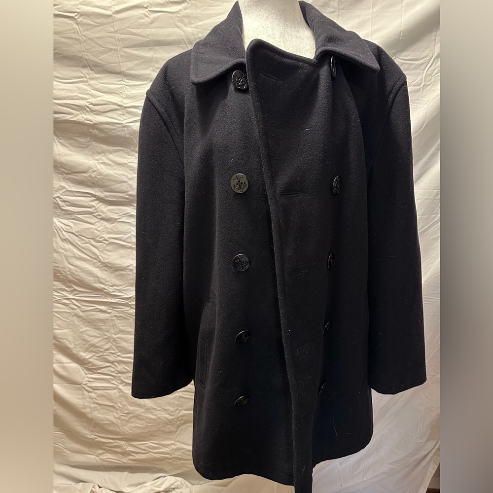 Aberdeen men’s pea coat size large.